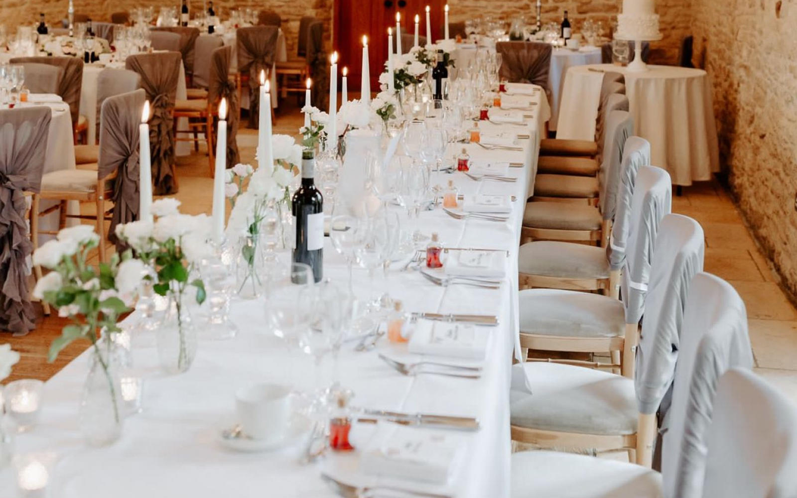 Amy and Jerrad at Kingscote Barn Wedding Style, Tetbury 
