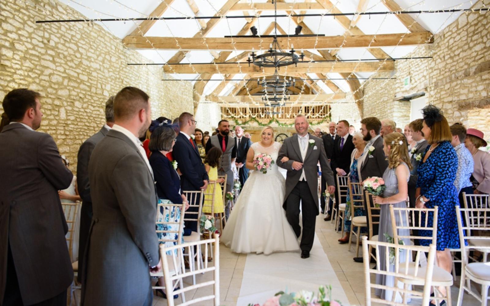 Steffen Milsom Photography Real Wedding Photographer Wiltshire Caswell House Oxfordshire barn ceremony