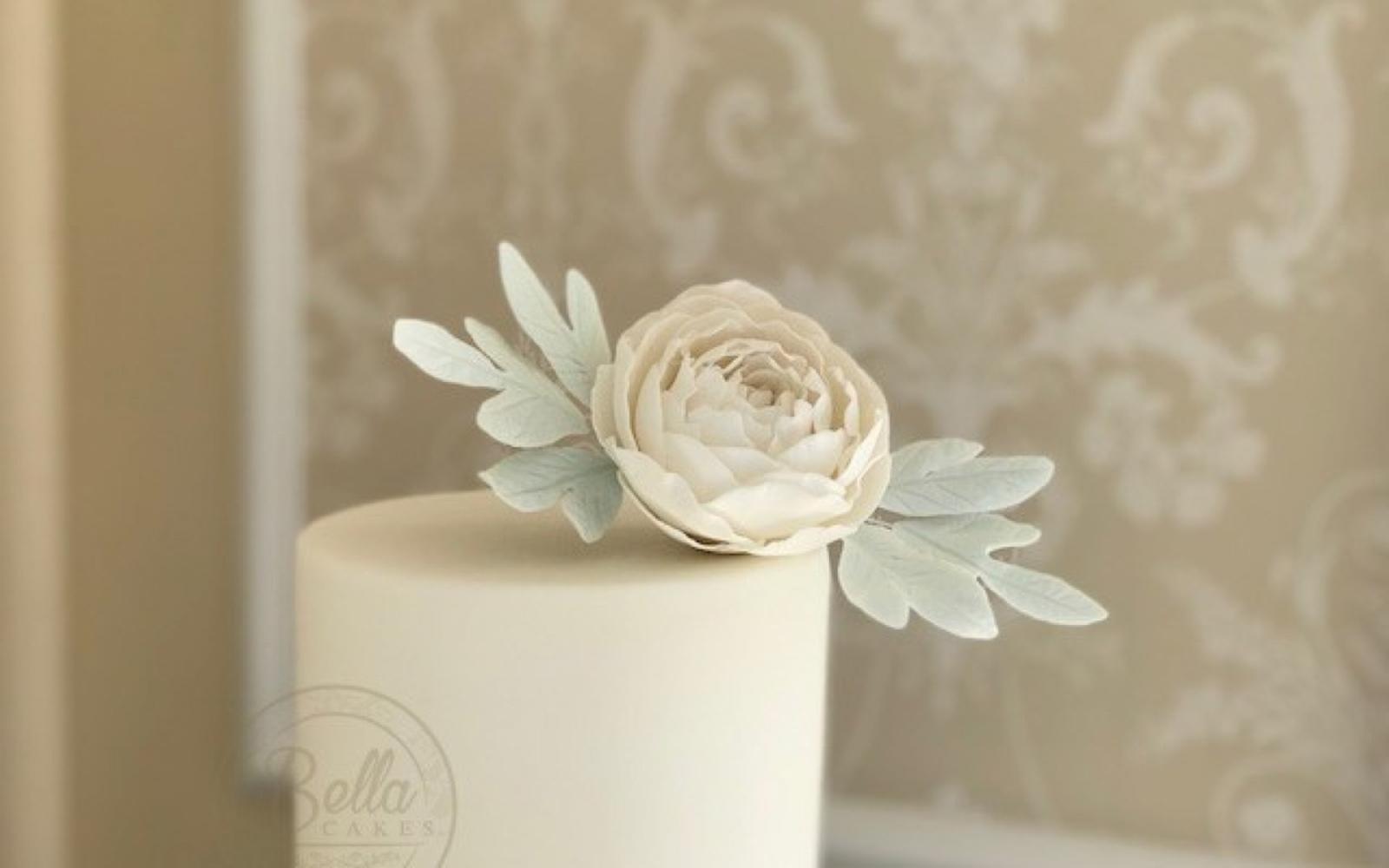 peony sugar flower wedding cake