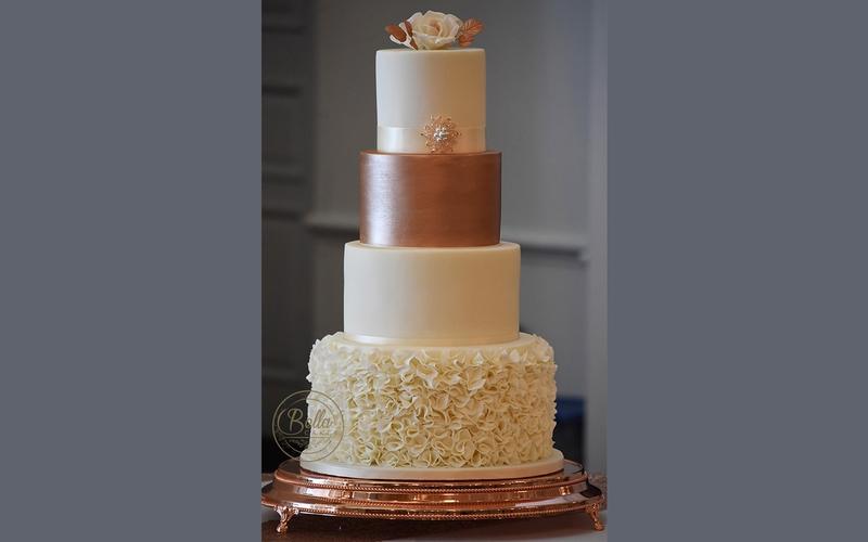 Whitewed Approved Wedding Cake designer Bella Cakes by Sharon Swindon Wiltshire rose gold fondant 