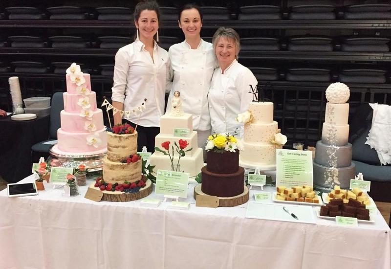 Gillespie Cake Company Whitewed Directory approved wedding designer simple elegant showstopper food intolerances Swindon Wiltshire Bristol Berkshire Glos Oxford Wiltshire