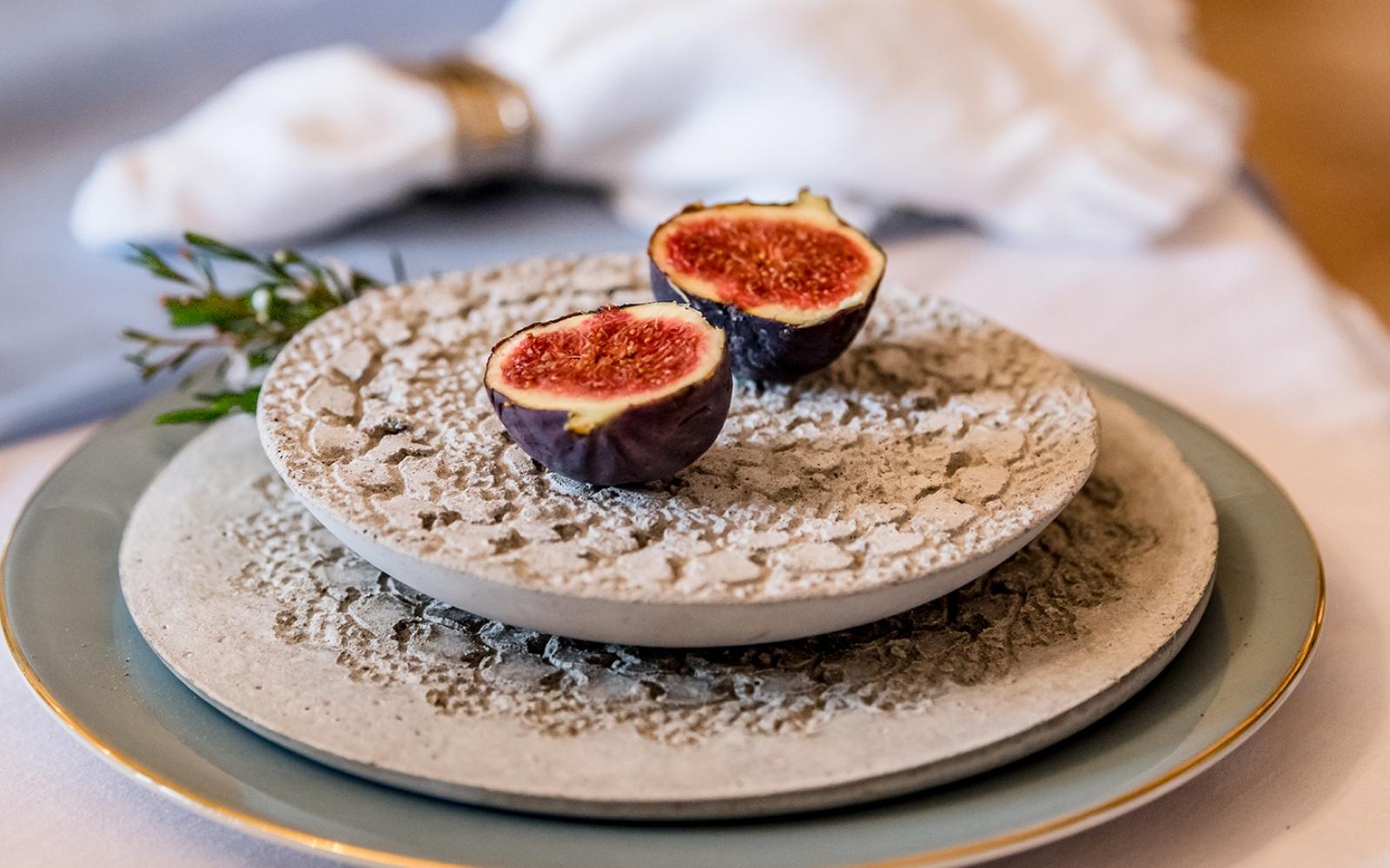 Natural stone place setting dried fruit winter theme 