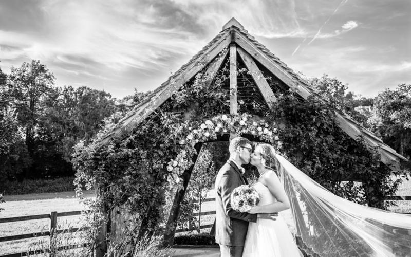 Meet our Supplier of the Month: Jackie Housley Photography