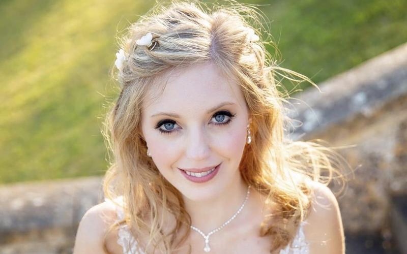 Rachel Neate | Vetted Wedding Makeup & Hair Stylist
