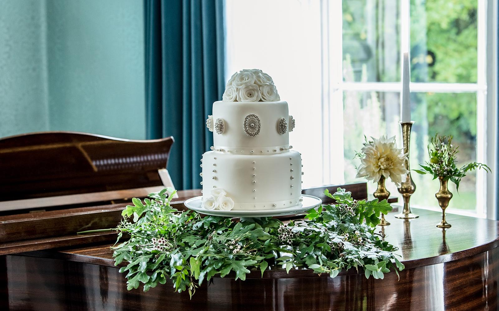 Whitewed Directory real weddings and ideas styled shoot Wroughton House near Swindon Capture Every Moment Photography Cotswold photographers Make Up By Carissa Cirencester based makeup artist cruelty free two tier wedding cake