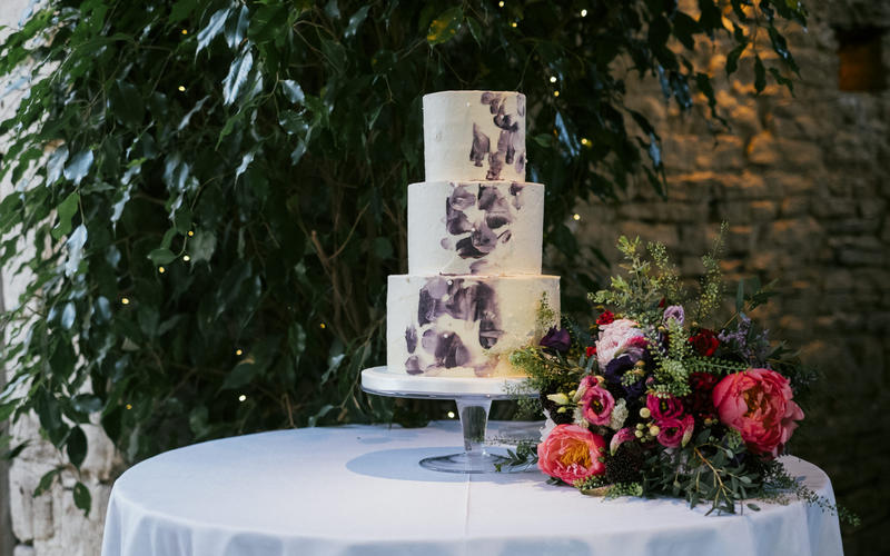 Hannah Hickman | Vetted Wedding Cake Designer