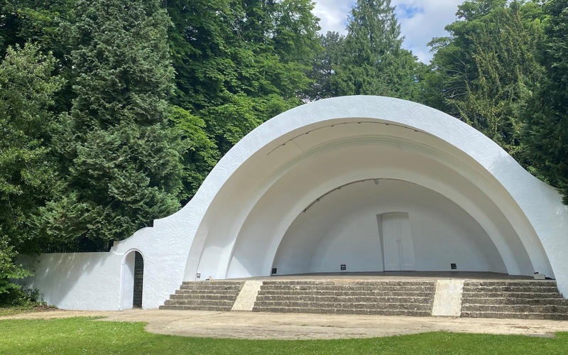 Town Gardens, Swindon wedding venue