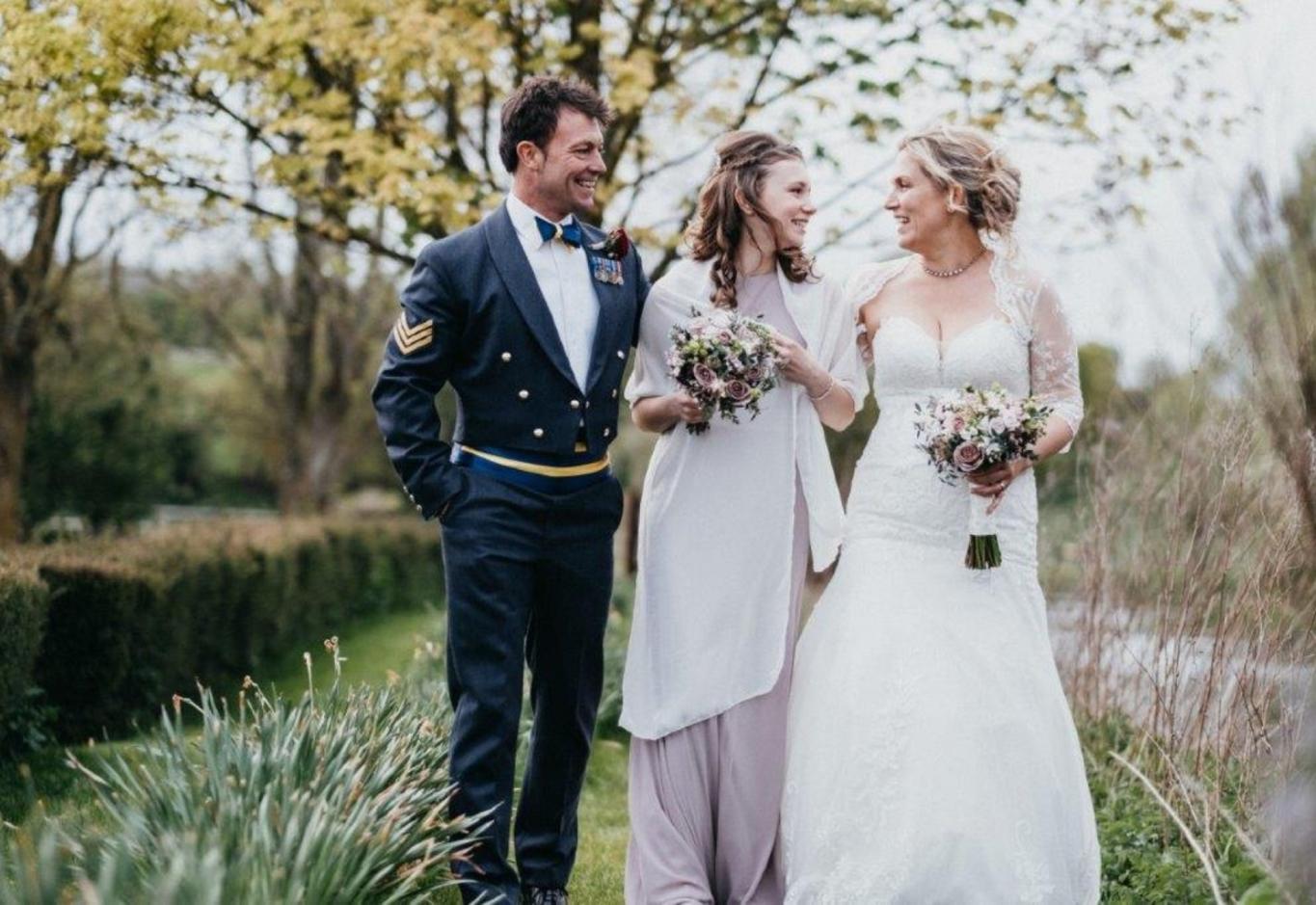 Corky and Prince Real Wedding florist and event stylist Gloucestershire Tipi venue Southrop Cotswolds bridal bouquet dusky mauve tones