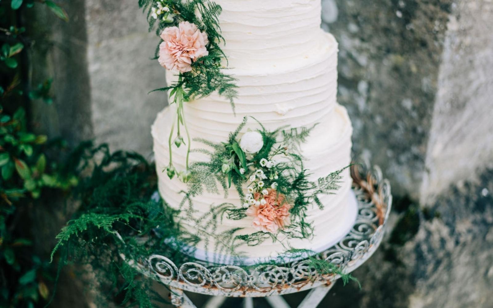 Corky and Prince Kimmi's Cakes Polly Morton Makeup Artist Dymond's Shoes and Accessories The Middle Green My eden Rachel Jane Photography styled shoot at The Royal Agricultural University wedding venue Cirencester eco-friendly artisan sustainable buttercream fresh flowers cake