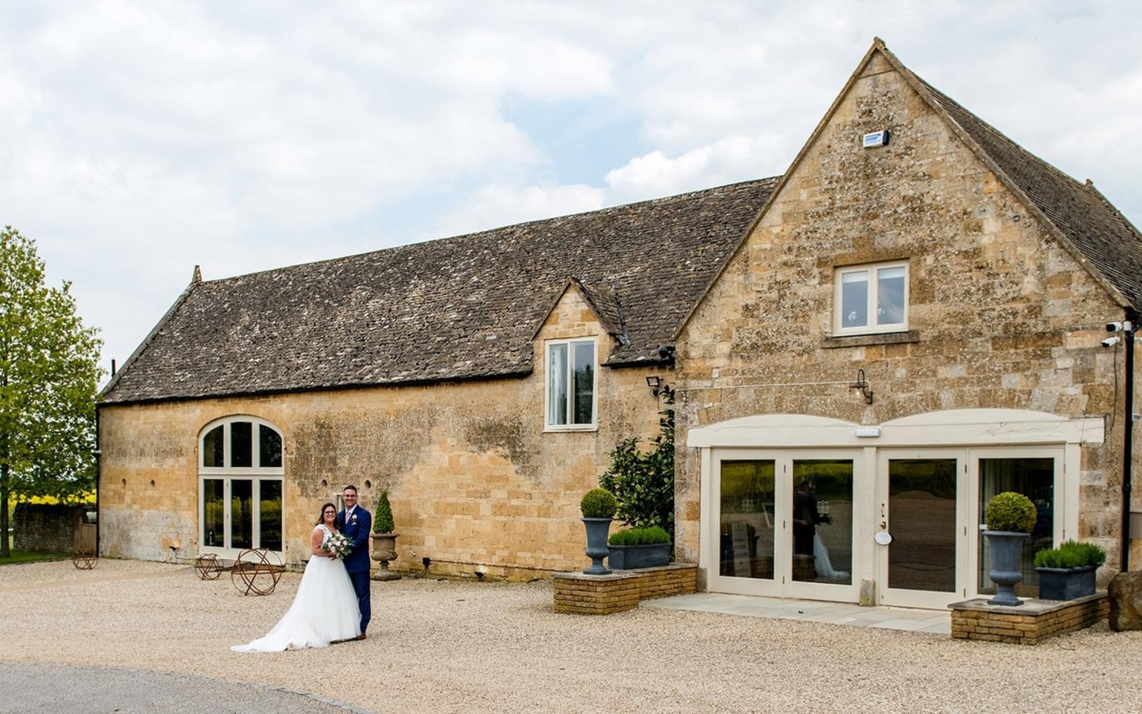 Capture Every Moment wedding photography duo from Cirencester reportage and traditional photographers Lapstone Barn Chipping Campden Cotswolds venue Cotswold stone Barn 