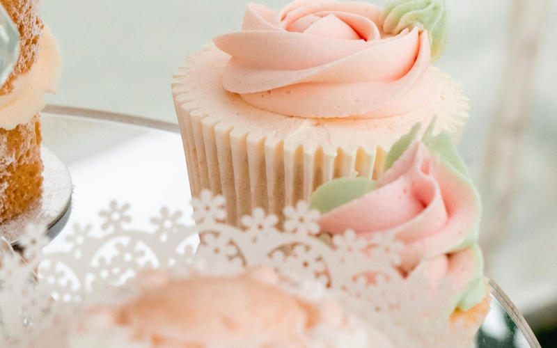 Fay's Fairy Cakes | Vetted Wedding Cake Designer