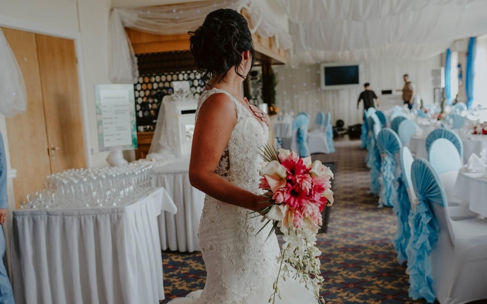 Wrag Barn Golf and Country Club wedding venue Highworth Swindon Wiltshire fully licensed for civil ceremonies Joanna Brooks Photography bridal bouquet