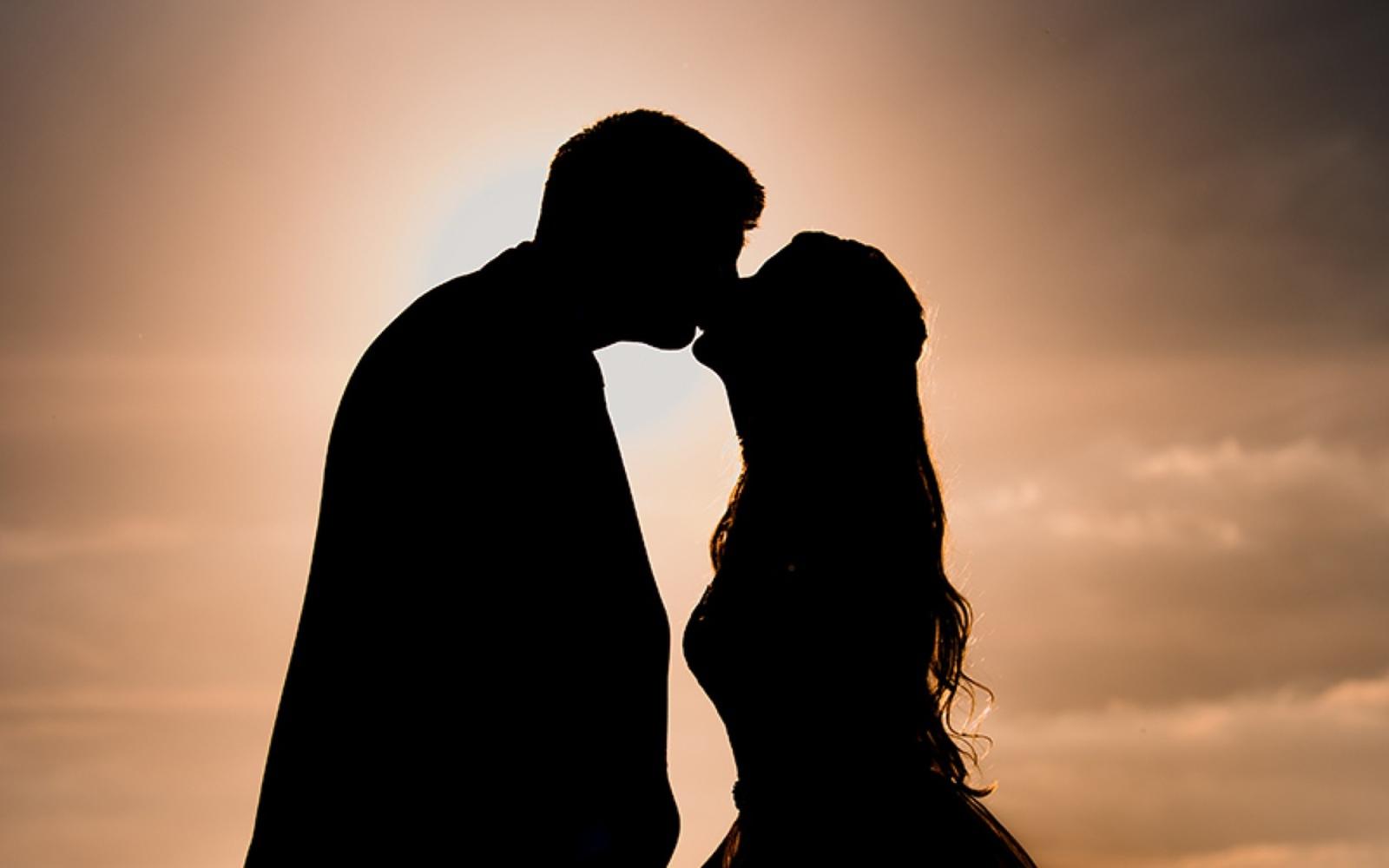 Real Wedding: Ed & Emma at The Barn at Upcote