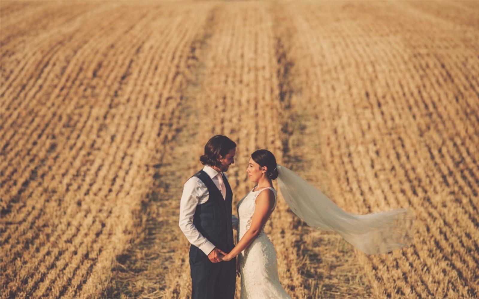 Real Wedding: Hannah & Saxon at Wellington Barn