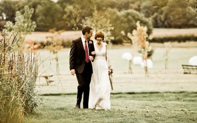 The Official Photographer Nick Spratling Whitewed Directory approved wedding photography relaxed unobtrusive documentary reportage photojournalism style Corsham Bath Somerset South West couple portrait golden hour