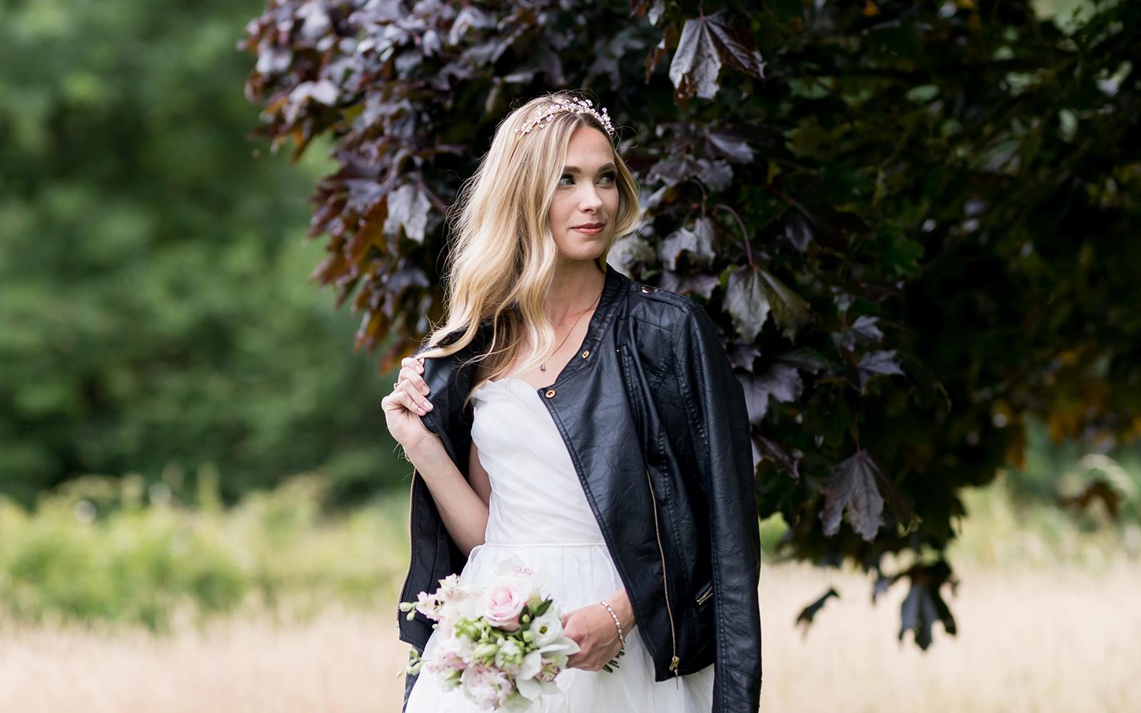 Whitewed Directory real wedding inspiration styled shoot by Copper & Blossom Wiltshire photographer oxfam dress eco friendly