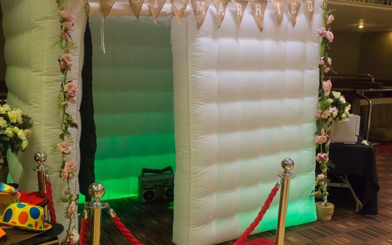 H & H Photography Whitewed Directory approved wedding photo booth white inflatable glow lights props Wotton Under Edge Gloucestershire