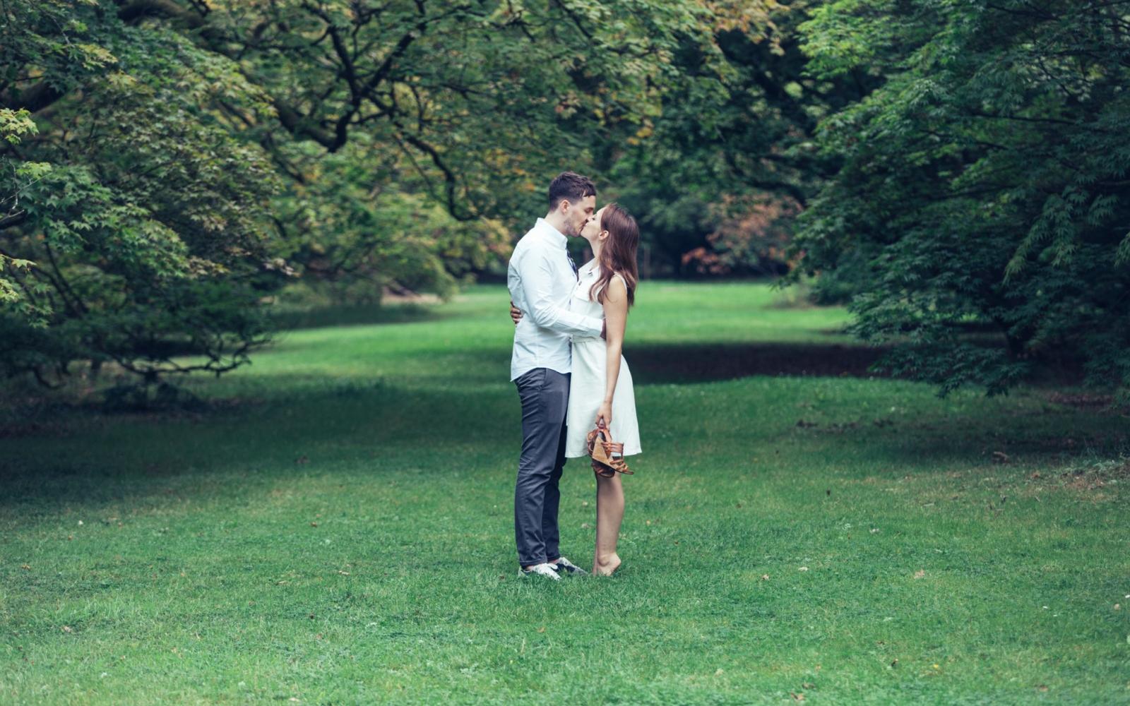 Photography by Sally-Anne pre wedding engagement shoot Westonbirt Arboretum