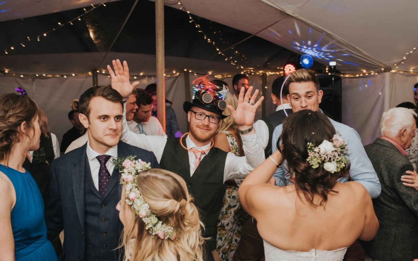 Matt Fox Photography Real Wedding photographer Wiltshire Hampsley Hollow, Calne evening reception 