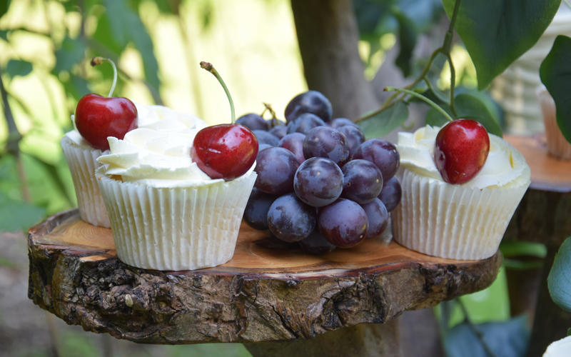 Fay's Fairy Cakes | Vetted Wedding Cake Designer