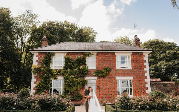 Real Weddings & Ideas