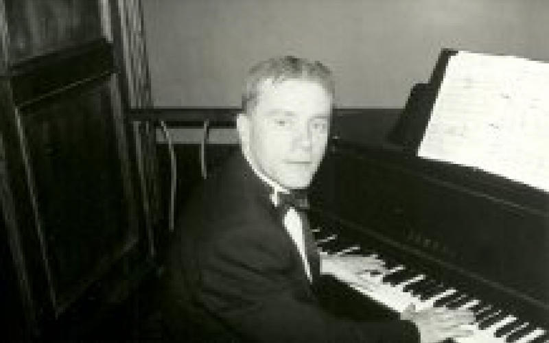 Roger Burn Piano