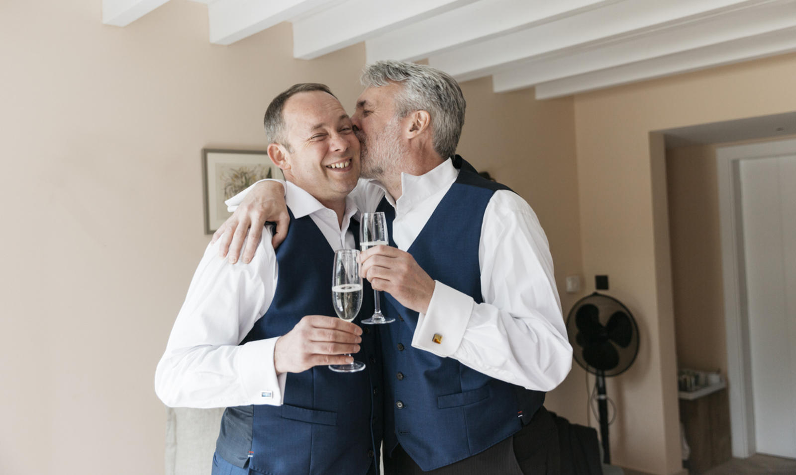 Real Wedding: Sharon & Andy, Wasing Park Barn, Berkshire