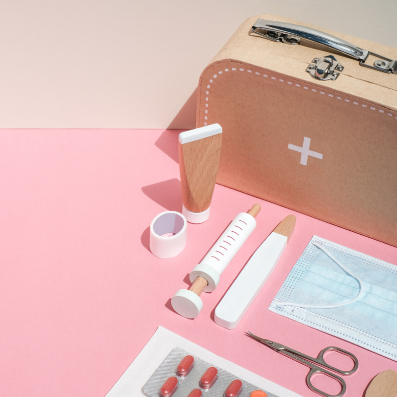 The 'Oh S**T Kit' list! Our Wedding Day Saviors