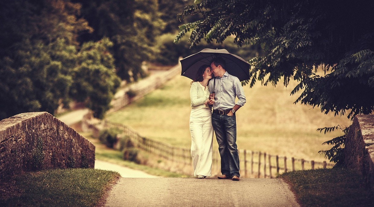 Engagement shoots - why we love them...