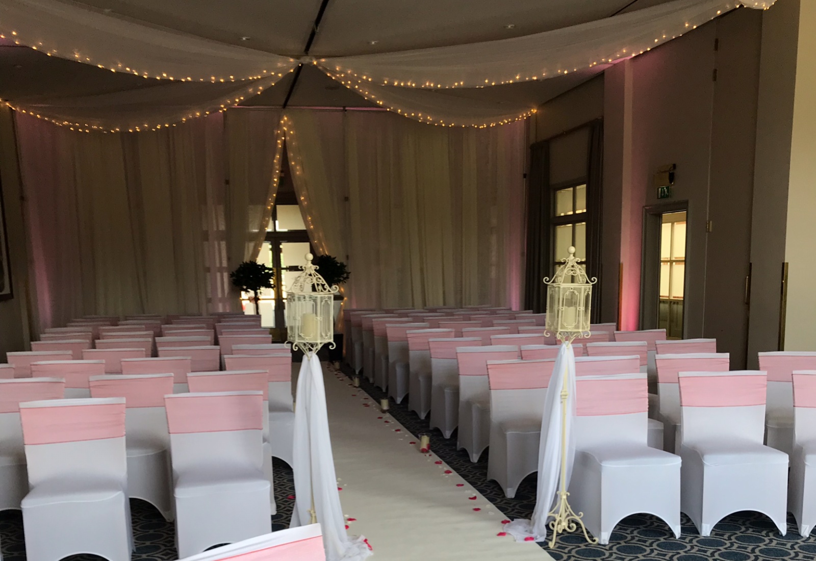 Whitewed Directory approved wedding venue dressers and decor hire Wiltshire based ceremony set up